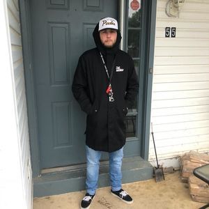 Meet your Posher, Liam